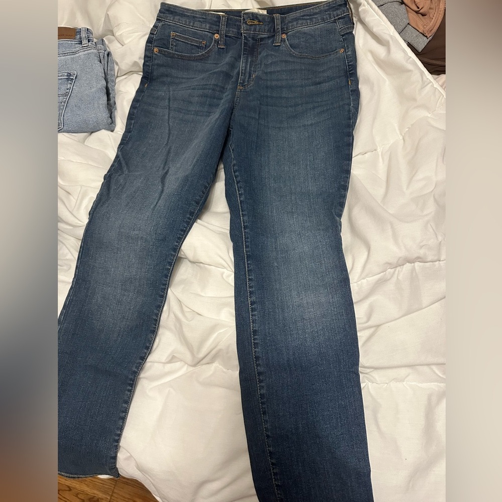 Universal thread jeans